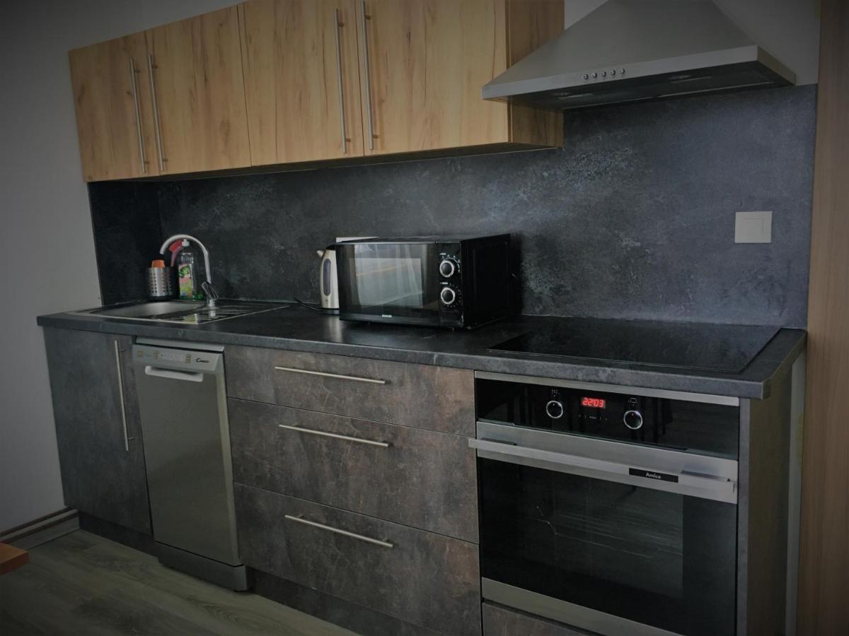 Apartments Villa Viola Kovarska Екстер'єр фото