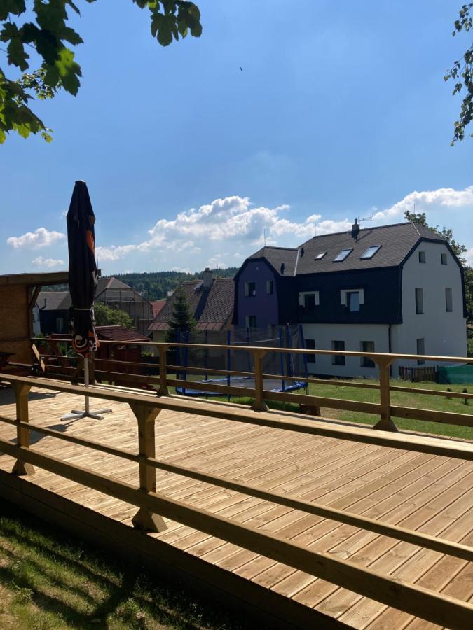Apartments Villa Viola Kovarska Екстер'єр фото