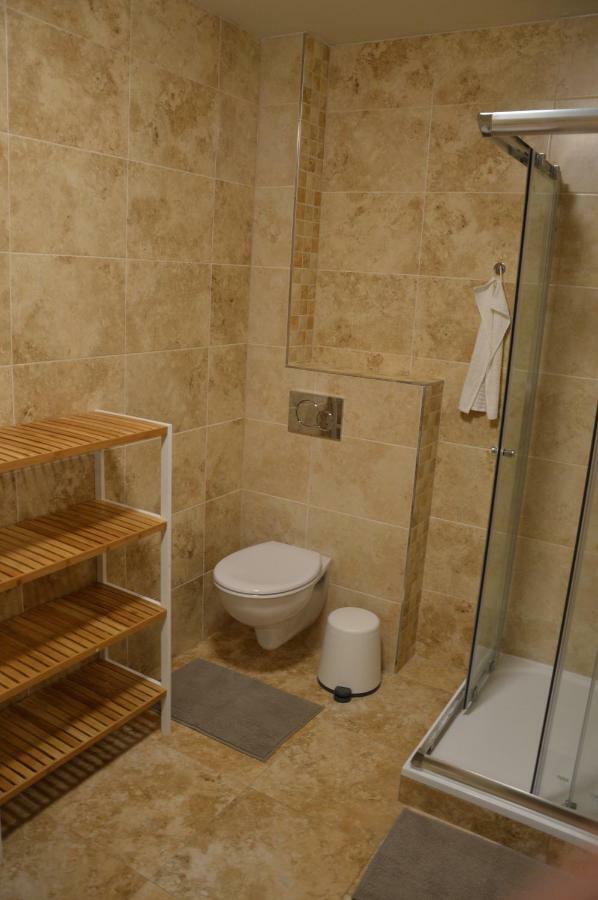 Apartments Villa Viola Kovarska Екстер'єр фото